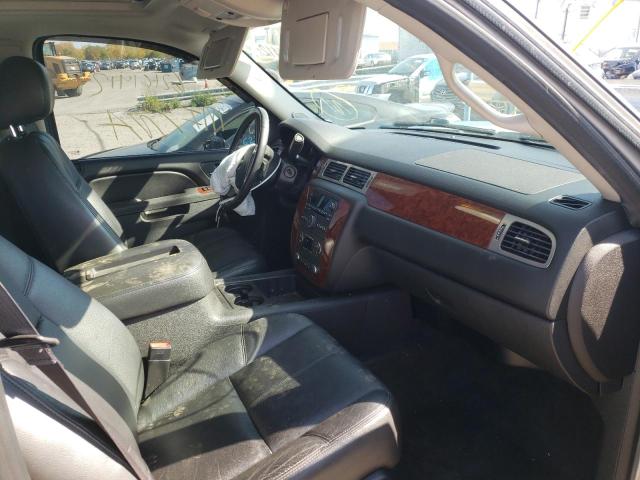 Photo 5 from auction – 2013 CHEVROLET AVALANCHE with VIN 3GNTKFE77DG288334