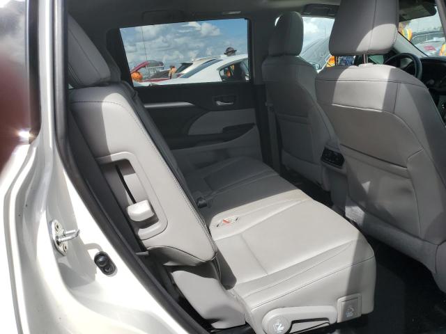 Photo 6 from auction – 2015 TOYOTA HIGHLANDER with VIN 5TDKKRFHXFS053542