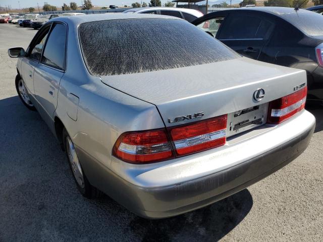 Photo 3 from auction – 2000 LEXUS ES 300 with VIN JT8BF28G7Y5097635