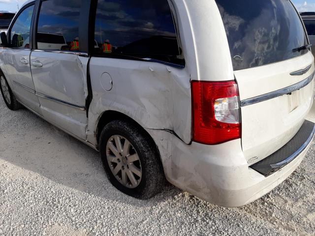 Photo 9 from auction – 2013 CHRYSLER TOWN & COU with VIN 2C4RC1BG7DR564951