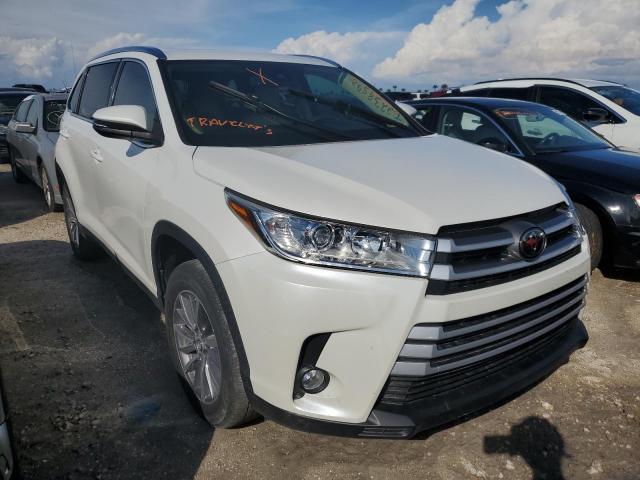 TOYOTA HIGHLANDER 2019 with VIN 5TDKZRFH4KS562158 - Photo from auction