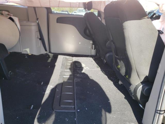 Фото 6 с аукциона – 2016 DODGE GRAND CARA с VIN 2C4RDGCG6GR388204