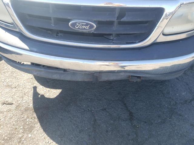Photo 9 from auction – 2000 FORD F-150 with VIN 1FTRX17W0YNC25956