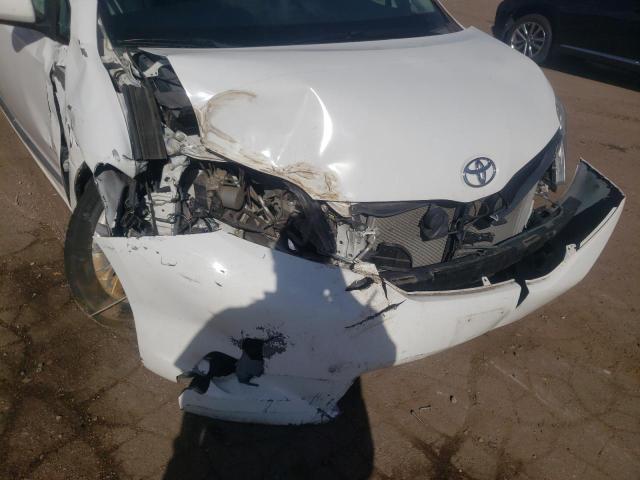 Photo 9 from auction – 2013 TOYOTA SIENNA XLE with VIN 5TDYK3DC1DS376924
