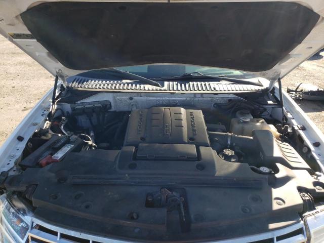 Photo 7 from auction – 2013 LINCOLN NAVIGATOR with VIN 5LMJJ2J58DEL04427