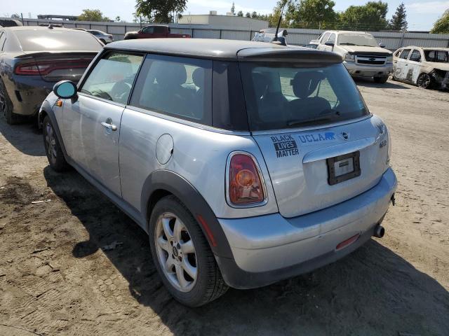 Photo 3 from auction – 2007 MINI COOPER with VIN WMWMF33597TL77151