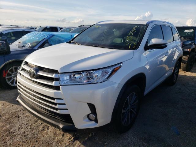 Photo 2 from auction – 2019 TOYOTA HIGHLANDER with VIN 5TDKZRFH4KS355334