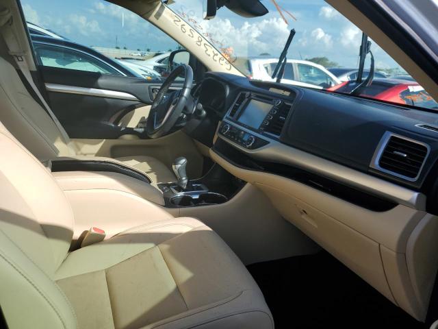 Photo 5 from auction – 2019 TOYOTA HIGHLANDER with VIN 5TDKZRFH4KS562158
