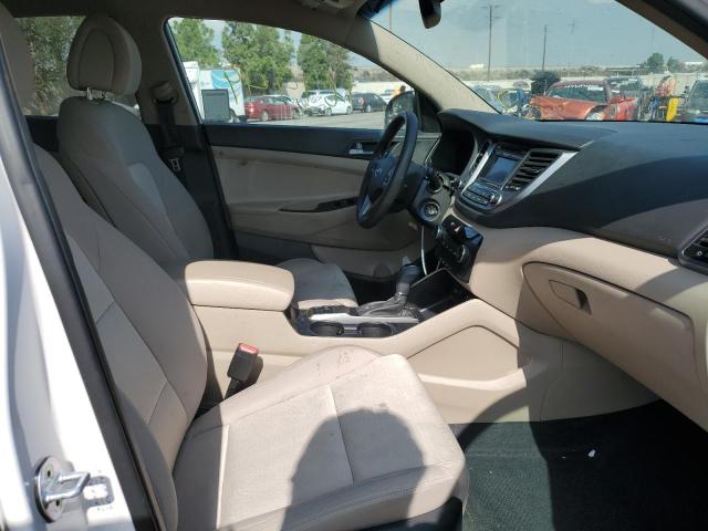 Photo 5 from auction – 2016 HYUNDAI TUCSON SE with VIN KM8J23A44GU226901