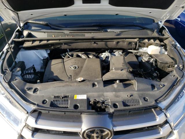 Photo 7 from auction – 2019 TOYOTA HIGHLANDER with VIN 5TDKZRFH4KS355334