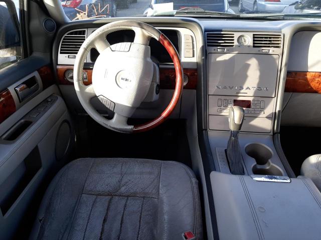 Photo 9 from auction – 2004 LINCOLN NAVIGATOR with VIN 5LMFU28R94LJ15092