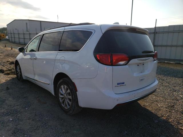 Photo 3 from auction – 2017 CHRYSLER PACIFICA T with VIN 2C4RC1BGXHR540763