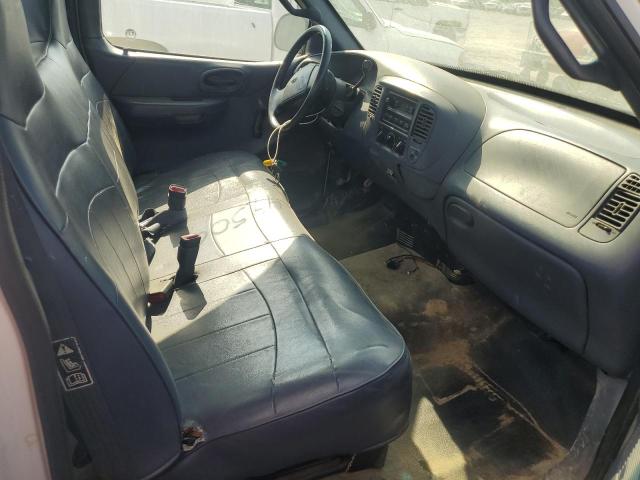 Photo 5 from auction – 2000 FORD F150 with VIN 1FTRF17W3YNB46753