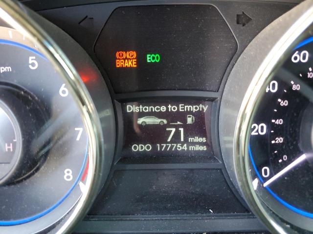 Photo 8 from auction – 2012 HYUNDAI SONATA SE with VIN 5NPEC4AC6CH491808