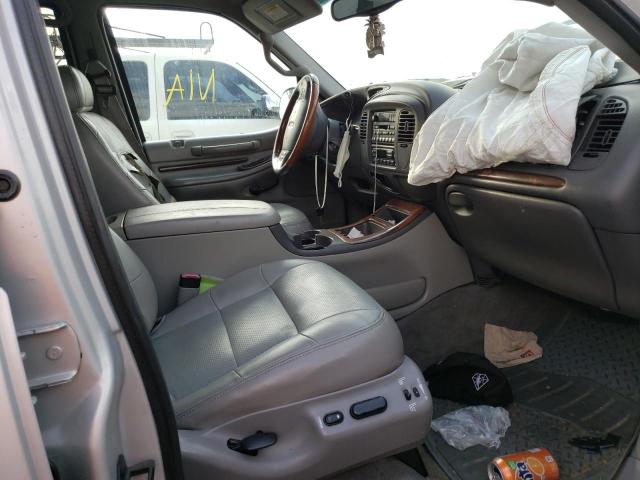 Photo 5 from auction – 2000 LINCOLN NAVIGATOR with VIN 5LMEU27A5YLJ36650