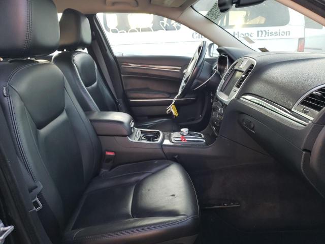 Photo 5 from auction – 2016 CHRYSLER 300 LIMITE with VIN 2C3CCARGXGH270664