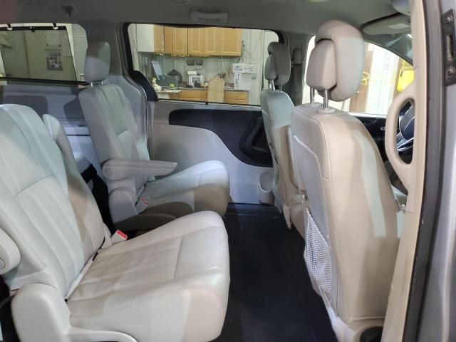 Photo 6 from auction – 2015 CHRYSLER TOWN & COU with VIN 2C4RC1BG0FR505873