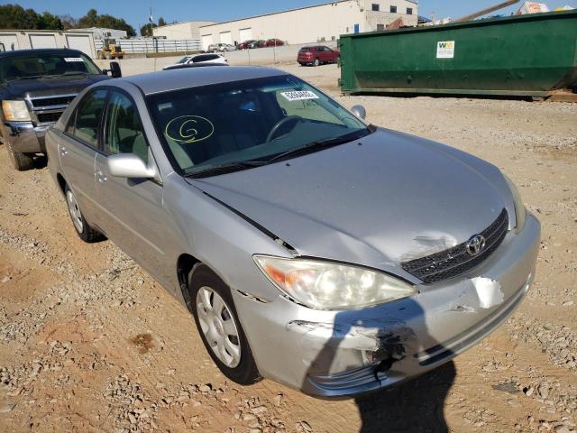 TOYOTA CAMRY LE 2004 with VIN 4T1BE32K14U852409 - Photo from auction