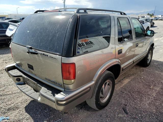 Photo 4 from auction – 1998 CHEVROLET BLAZER with VIN 1GNDT13WXW2223133