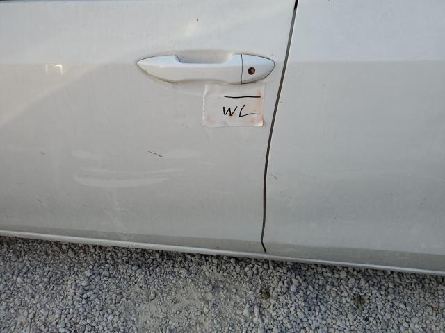 Photo 9 from auction – 2015 TOYOTA COROLLA L with VIN 5YFBURHE0FP271253