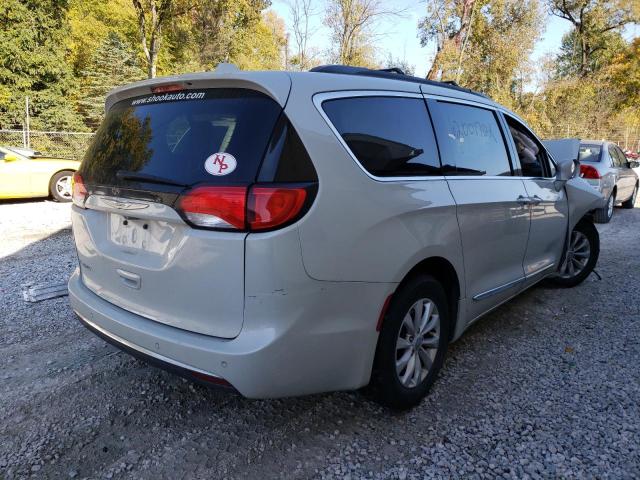 Photo 4 from auction – 2017 CHRYSLER PACIFICA T with VIN 2C4RC1BG7HR621851
