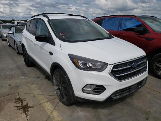 FORD ESCAPE SE 2018 with VIN 1FMCU9GD1JUA43752 - Photo from auction