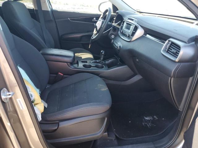 Photo 5 from auction – 2016 KIA SORENTO LX with VIN 5XYPG4A34GG004325