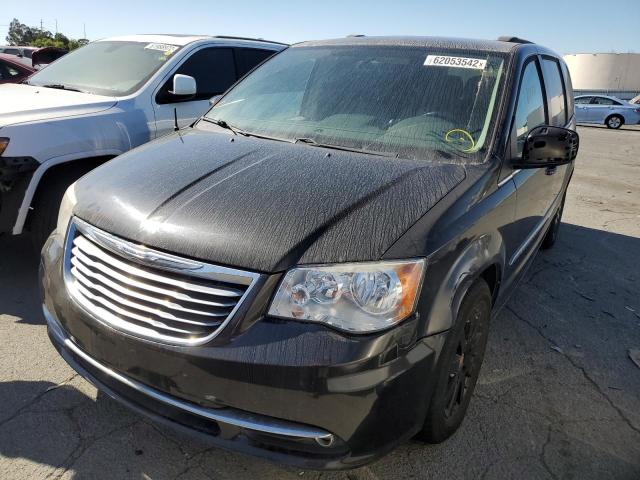 Photo 2 from auction – 2014 CHRYSLER TOWN & COU with VIN 2C4RC1BGXER358153