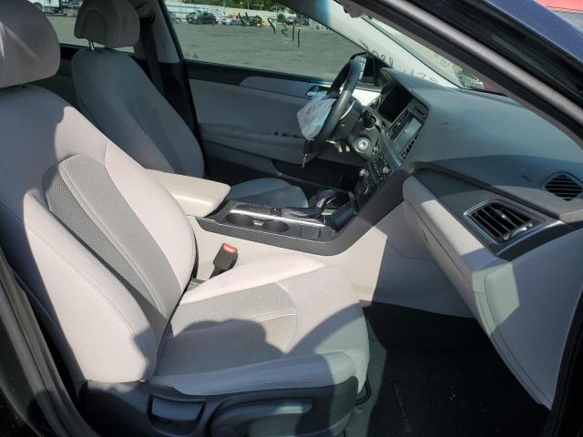 Photo 5 from auction – 2017 HYUNDAI SONATA SE with VIN 5NPE24AF7HH439396