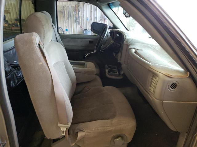 Photo 5 from auction – 2000 CHEVROLET SILVERADO with VIN 1GCFC24T0YZ271553