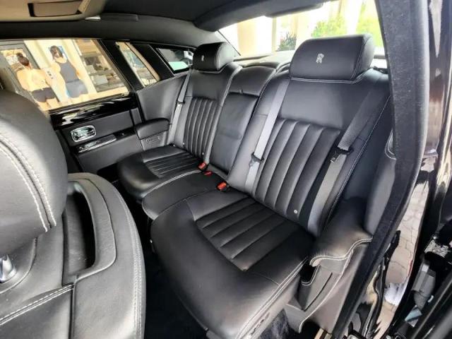 Photo 10 from auction – 2009 ROLLS-ROYCE PHANTOM with VIN SCA1S68569UX08932
