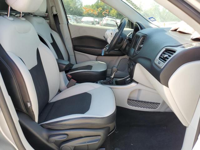 Photo 5 from auction – 2017 JEEP COMPASS LA with VIN 3C4NJCBB8HT691103