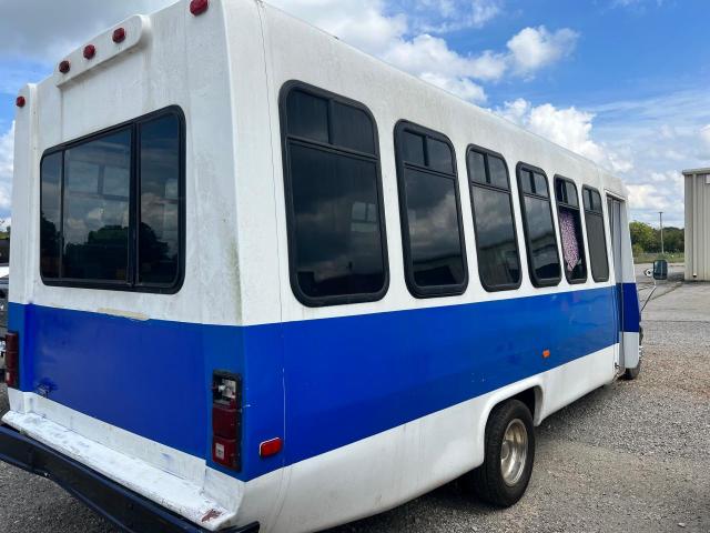 Photo 4 from auction – 2002 FORD ECONOLINE with VIN 1FDXE45S82HA16660