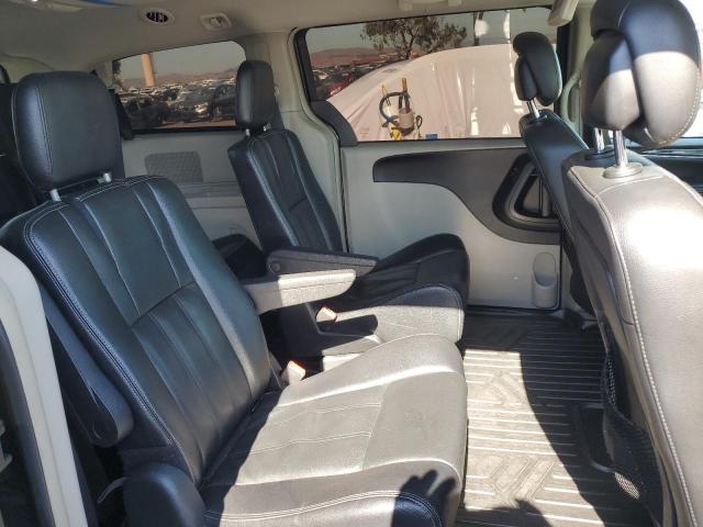 Photo 6 from auction – 2014 CHRYSLER TOWN & COU with VIN 2C4RC1BGXER358153