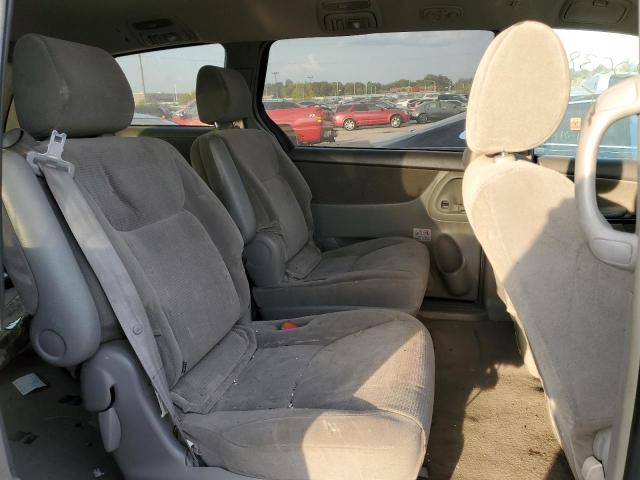 Photo 6 from auction – 2004 TOYOTA SIENNA LE with VIN 5TDBA23C14S020638