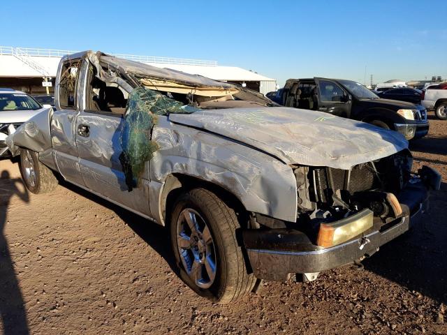 CHEVROLET silverado 2004 with VIN 1GCEC19V04Z186948 - Photo from auction