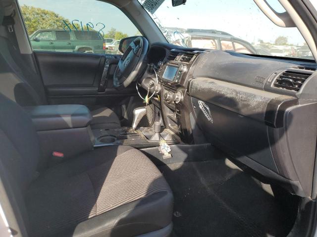 Photo 5 from auction – 2018 TOYOTA 4RUNNER SR with VIN JTEBU5JR5J5511310