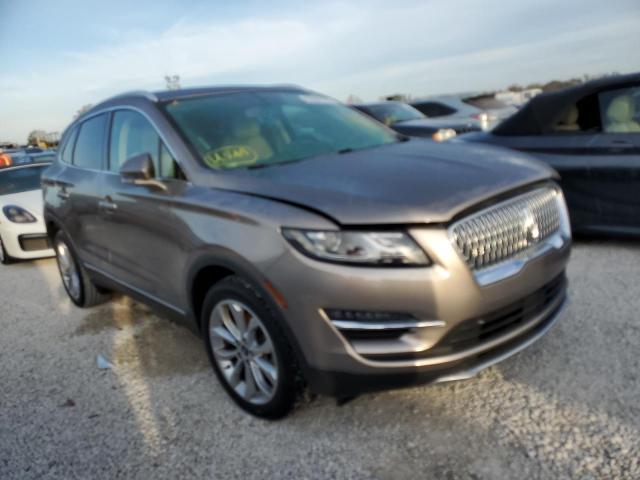 LINCOLN MKC SELECT 2019 with VIN 5LMCJ2C93KUL48556 - Photo from auction