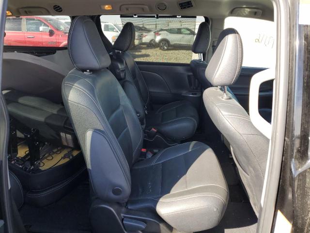 Photo 6 from auction – 2018 TOYOTA SIENNA SE with VIN 5TDXZ3DC4JS925518