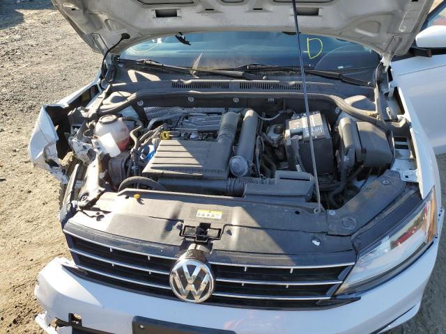 Photo 7 from auction – 2018 VOLKSWAGEN JETTA S with VIN 3VW2B7AJ1JM258784