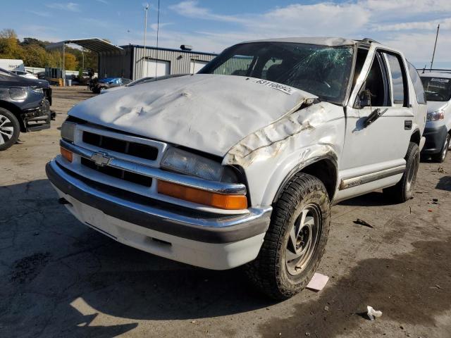 Photo 2 from auction – 2001 CHEVROLET BLAZER with VIN 1GNDT13W112169746