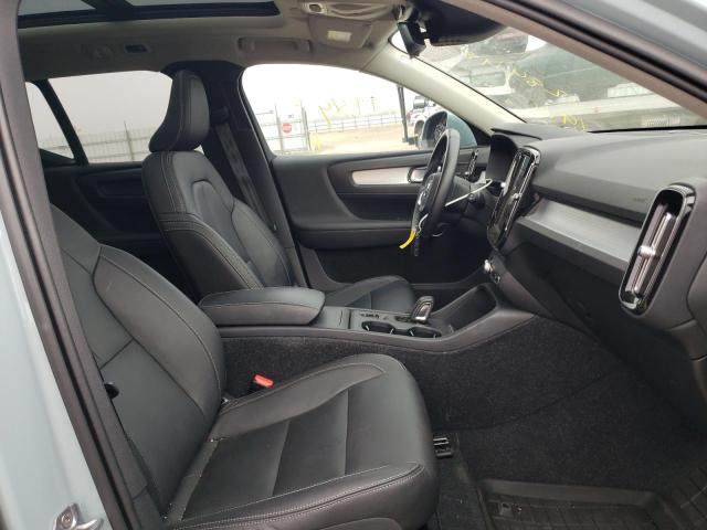Photo 5 from auction – 2019 VOLVO XC40 T5 MO with VIN YV4162UK7K2124233
