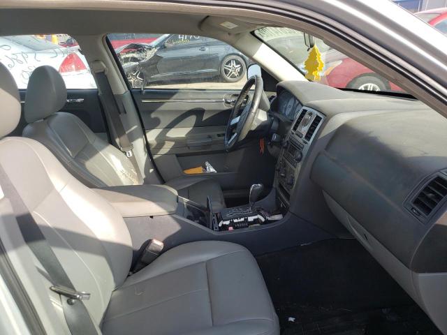 Photo 5 from auction – 2005 CHRYSLER 300 TOURIN with VIN 2C3JA53G85H685430