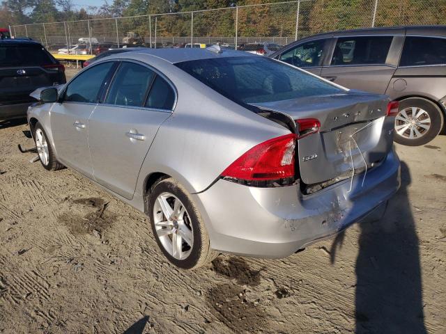 Photo 3 from auction – 2015 VOLVO S60 PLATIN with VIN YV126MFM0F2364287