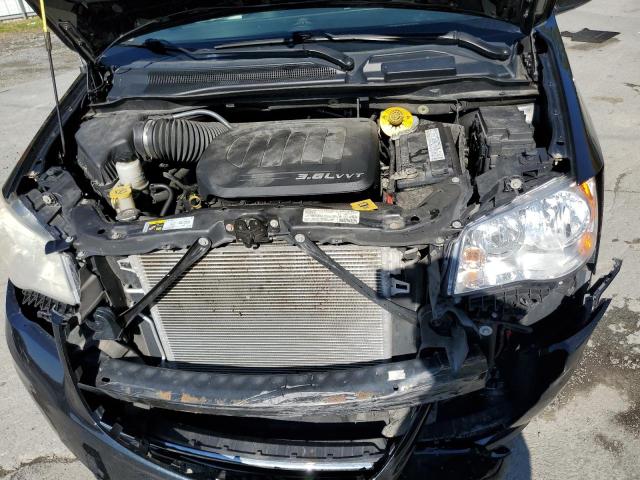 Photo 7 from auction – 2016 CHRYSLER TOWN & COU with VIN 2C4RC1BG3GR197731