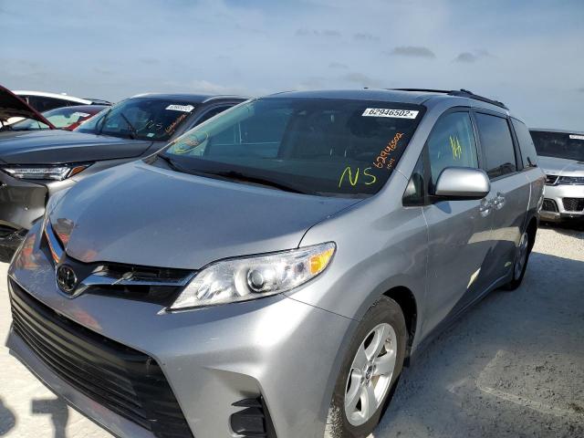 Photo 2 from auction – 2018 TOYOTA SIENNA LE with VIN 5TDKZ3DC2JS938505