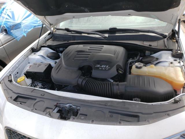 Photo 7 from auction – 2016 CHRYSLER 300C with VIN 2C3CCAEG9GH181545