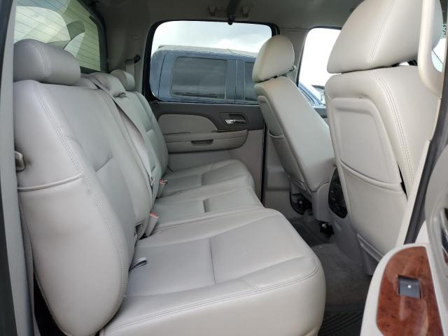 Photo 6 from auction – 2011 CHEVROLET AVALANCHE with VIN 3GNTKGE31BG197432