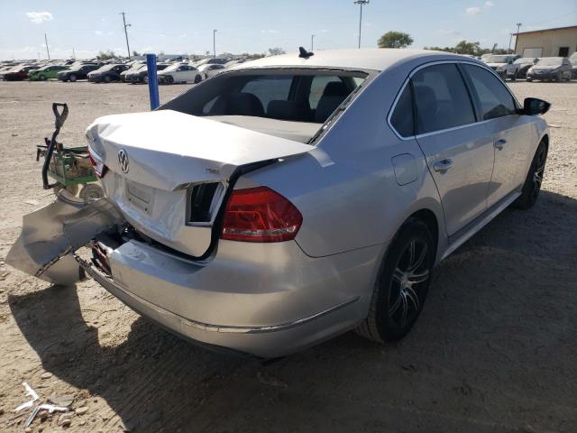 Photo 4 from auction – 2012 VOLKSWAGEN PASSAT SEL with VIN 1VWCP7A30CC030836