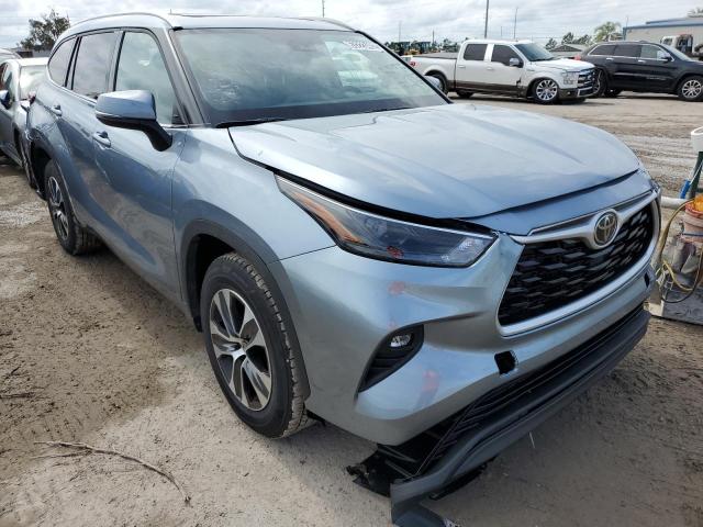Photo 4 from auction – 2022 TOYOTA HIGHLANDER with VIN 5TDGZRAH1NS106233
